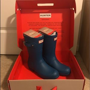 NWB - Hunter Short Boots size 6 in Ocean Blue